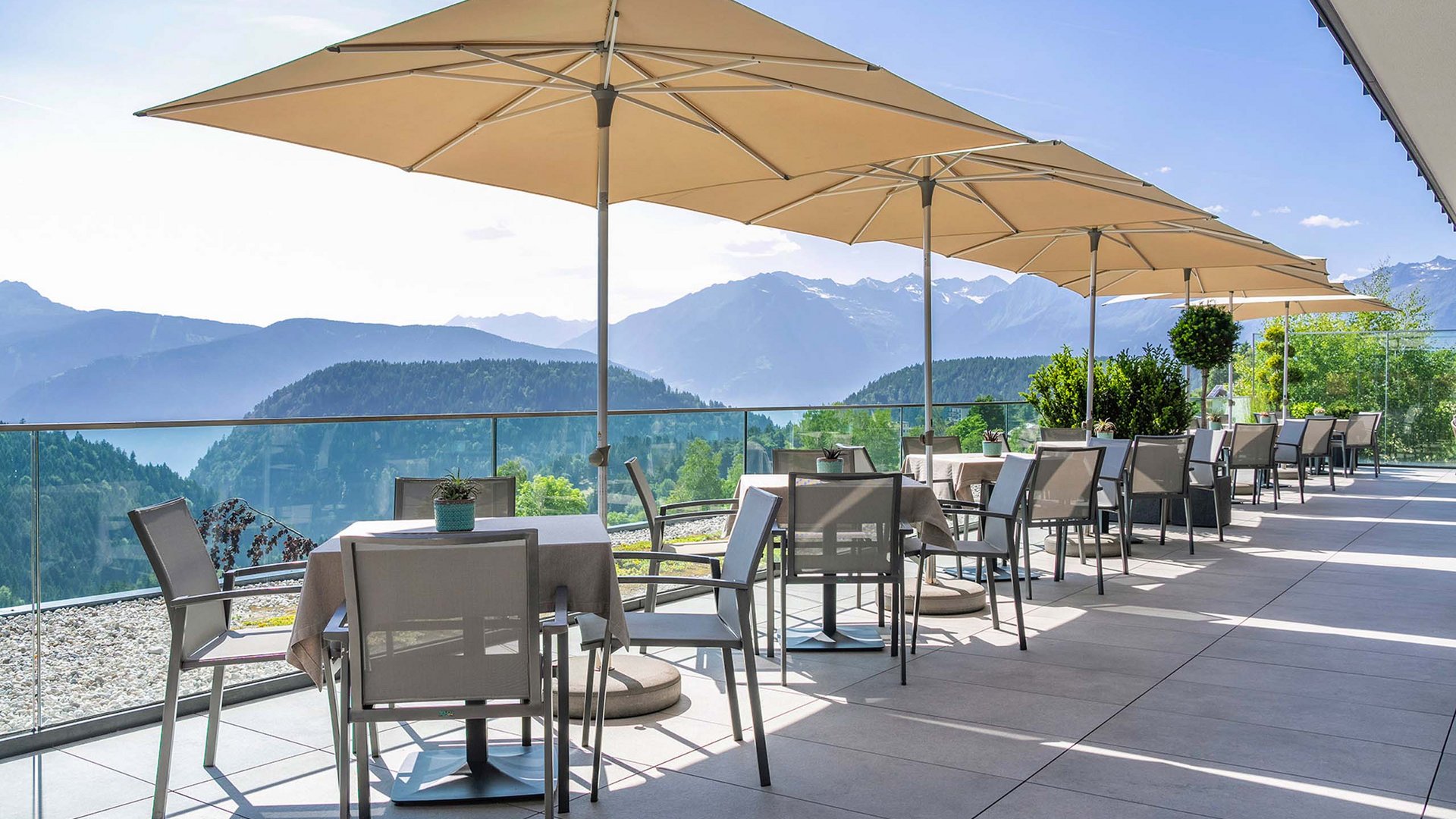 Hotel Avelina: Panoramahotel in Südtirol