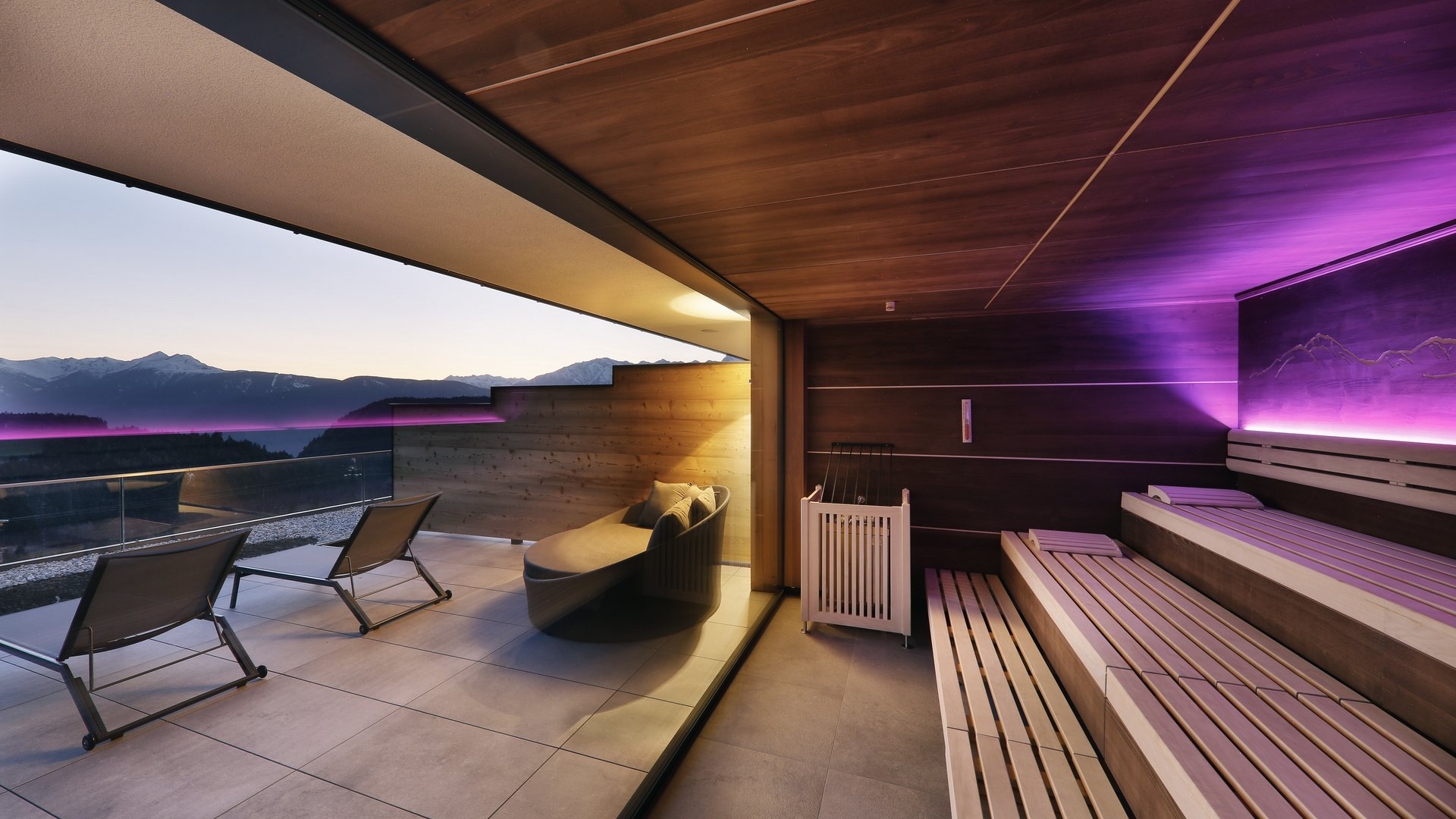 Avelina: hotel with infinity pool in South Tyrol